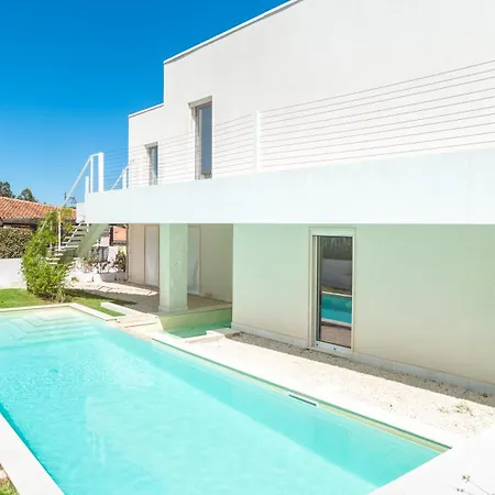 Apartment New Stunning With Parking &pool! Olbia