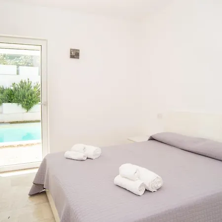 New Stunning With Parking &pool! * Olbia