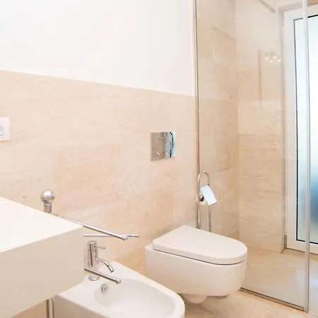 Apartment New Stunning With Parking &pool! Olbia