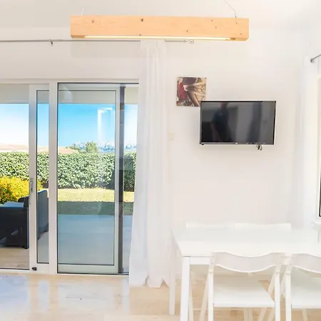 Apartment New Stunning With Parking &pool! Olbia
