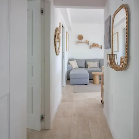 New Stunning With Parking &pool! Olbia