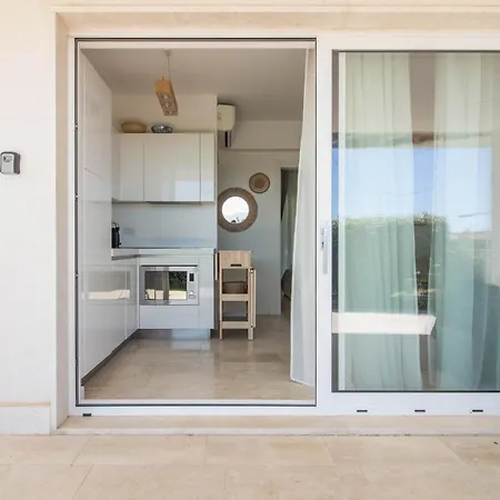 New Stunning With Parking &pool! * Olbia