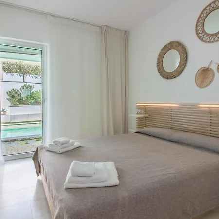 Apartment New Stunning With Parking &pool! Olbia