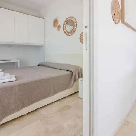 New Stunning With Parking &pool! * Olbia